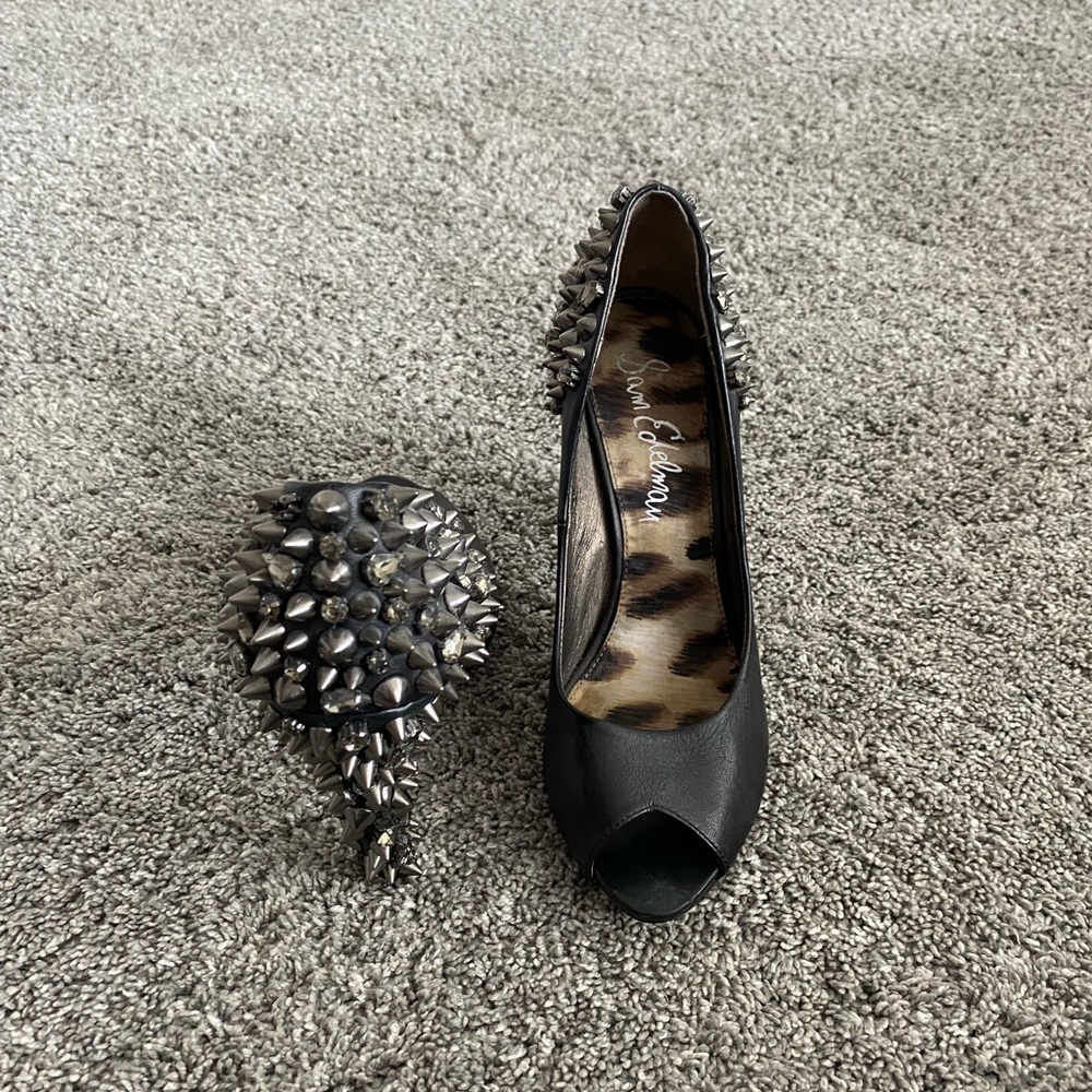 Gently used, Sam Edelman Lorisa studded pump